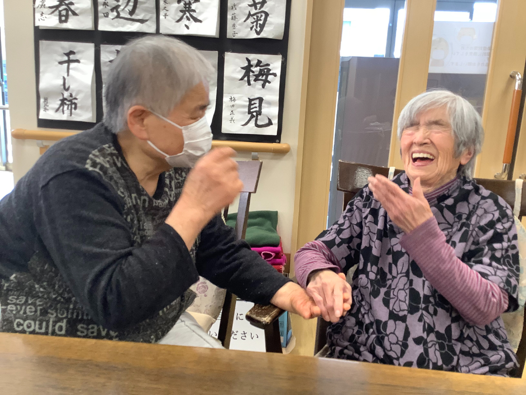 ③ラシーナ